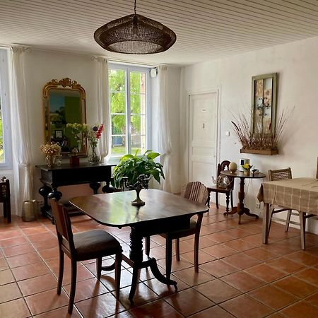 La Vigne D'Or Acomodação com café da manhã Teuillac Exterior foto